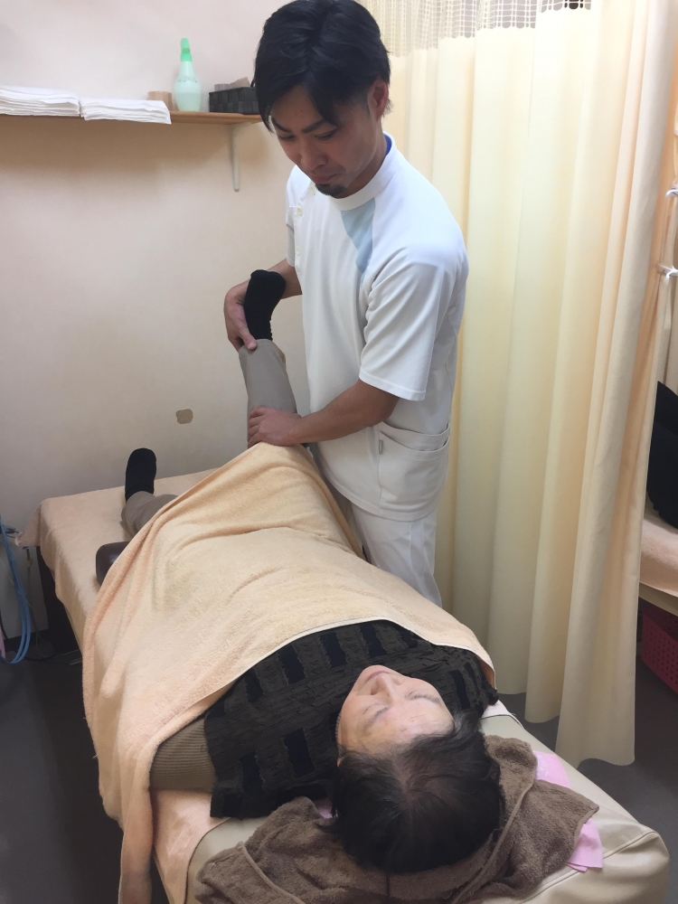 かさはら整骨院　施術
